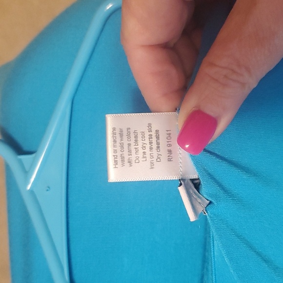 Blouses - Picture 4 of 4